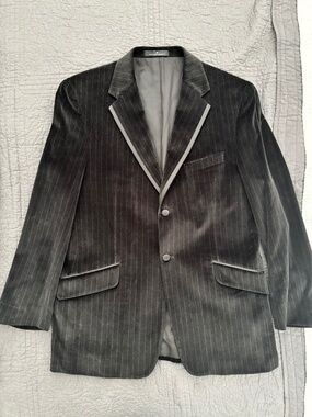 Joseph Abboud Men’s Black Tie size 30R Black Velvet Jacket